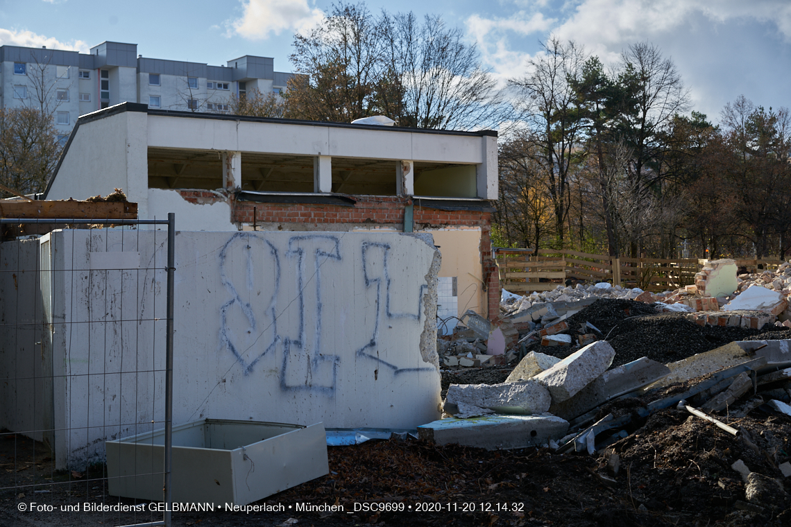Baustelle und Abriss der Grundschule am Karl-Marx-Ring in Neuperlach