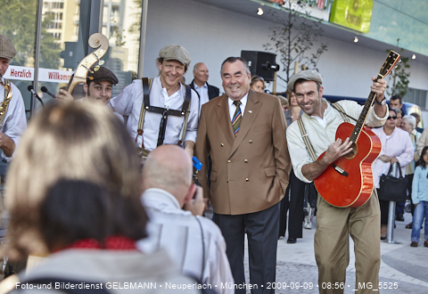 09.09.2009 - unser Einkaufszentrum life im Plettzentrum hat heute eröffnet.