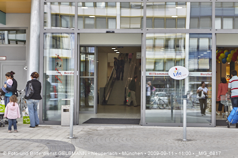 09.09.2009 - unser Einkaufszentrum life im Plettzentrum hat heute eröffnet.