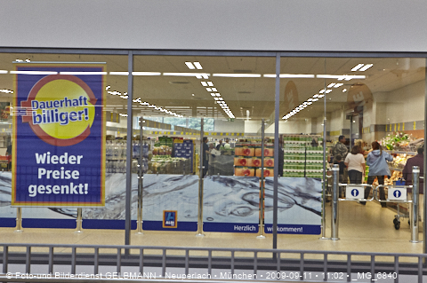 09.09.2009 - unser Einkaufszentrum life im Plettzentrum hat heute eröffnet.