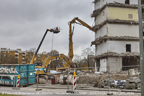 13.11.2014 - Abriss des Bürohaus am Peschelanger 3