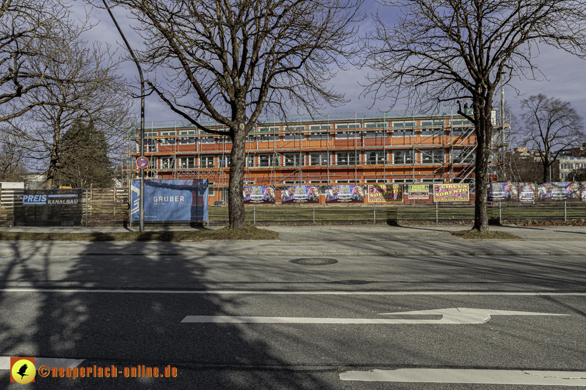 07.02.2024 - Sportplatz und Schule Böglwiese in Neuperlach