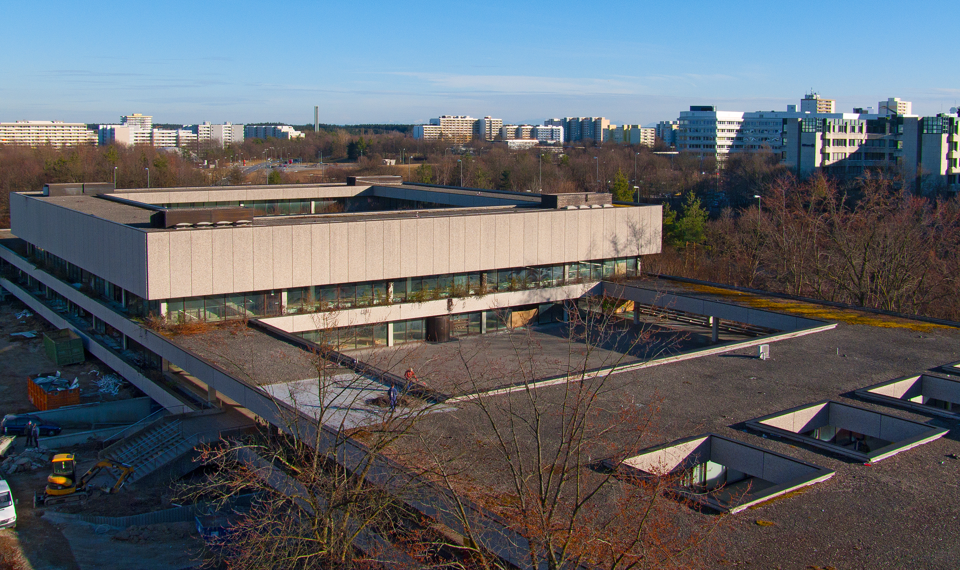 Neuperlach, das Plettzentrum und LAO-Haus