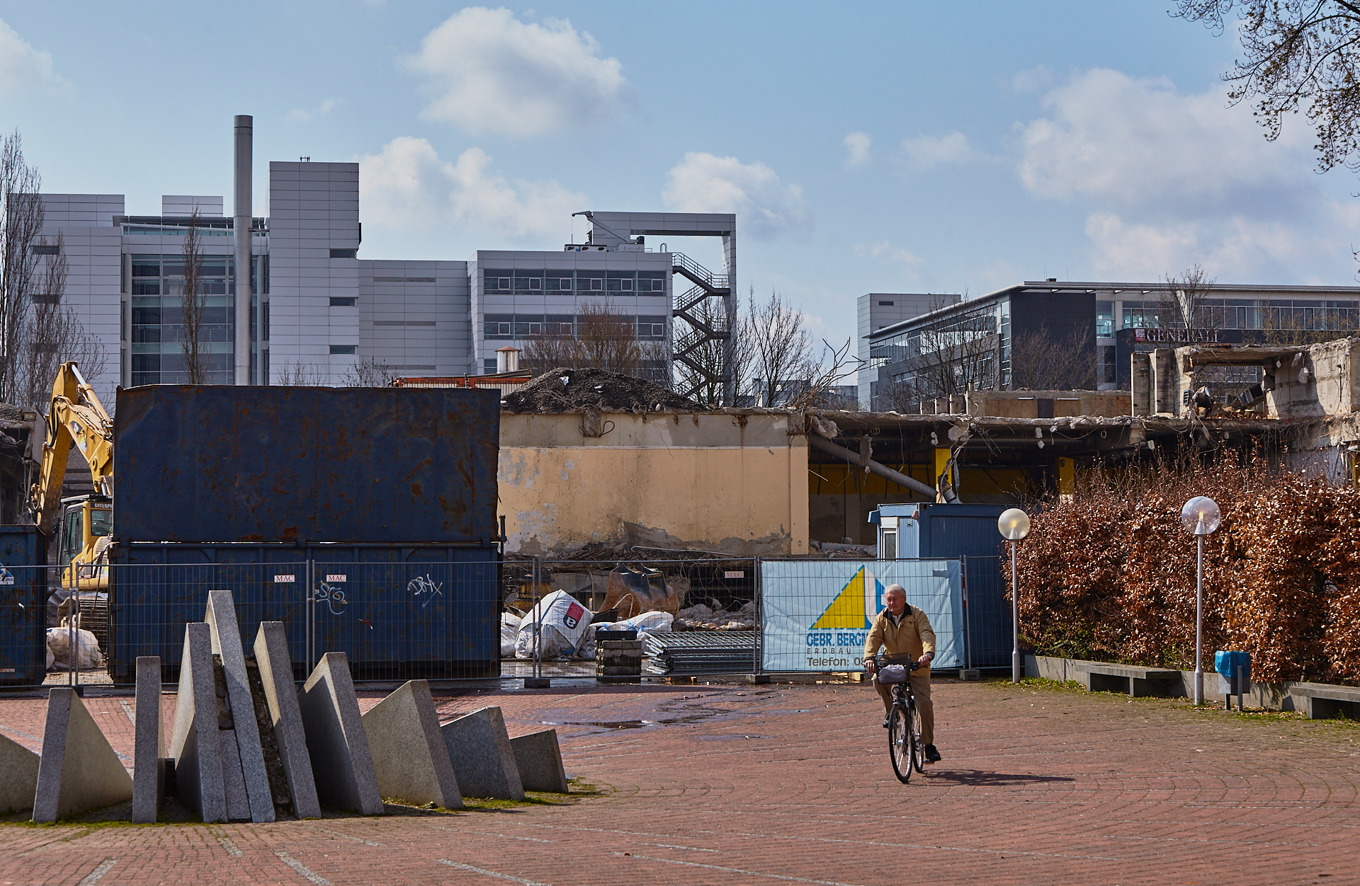 Plettzentrum-Abrissarbeiten am 17.04.2012
