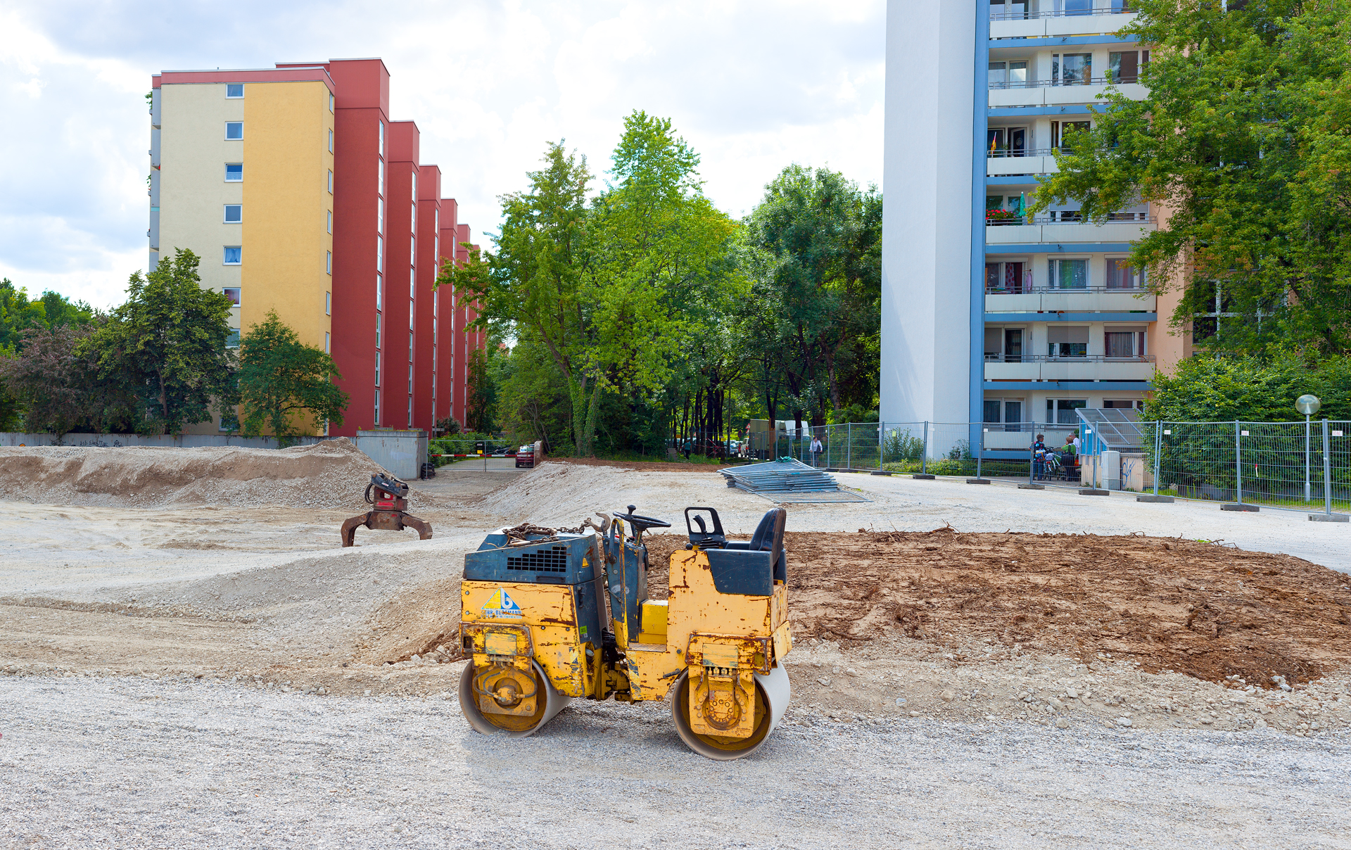 NEUPERLACH BAUSTELLE LAO-HAUS 27.06.2012