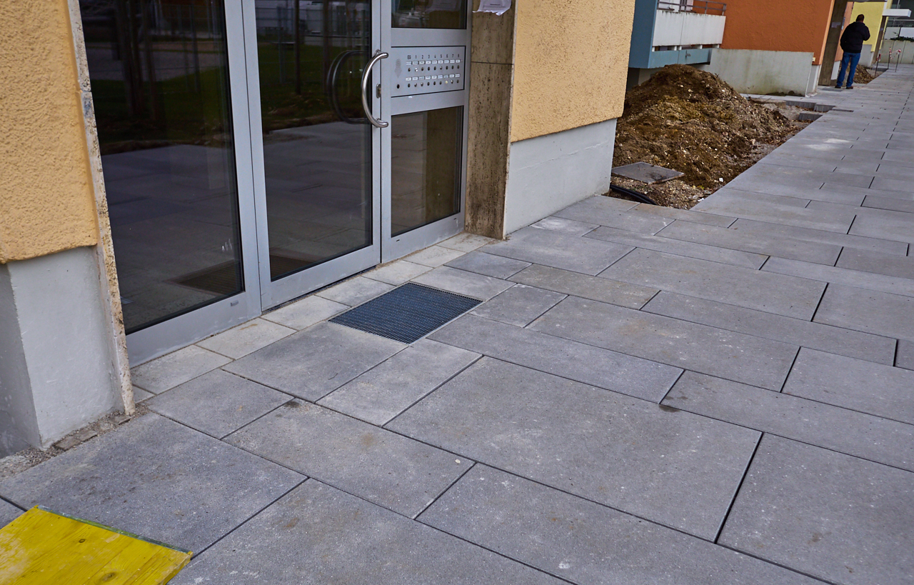 Plettstrasse mit neuen Pflastersteine am 10.12.2017