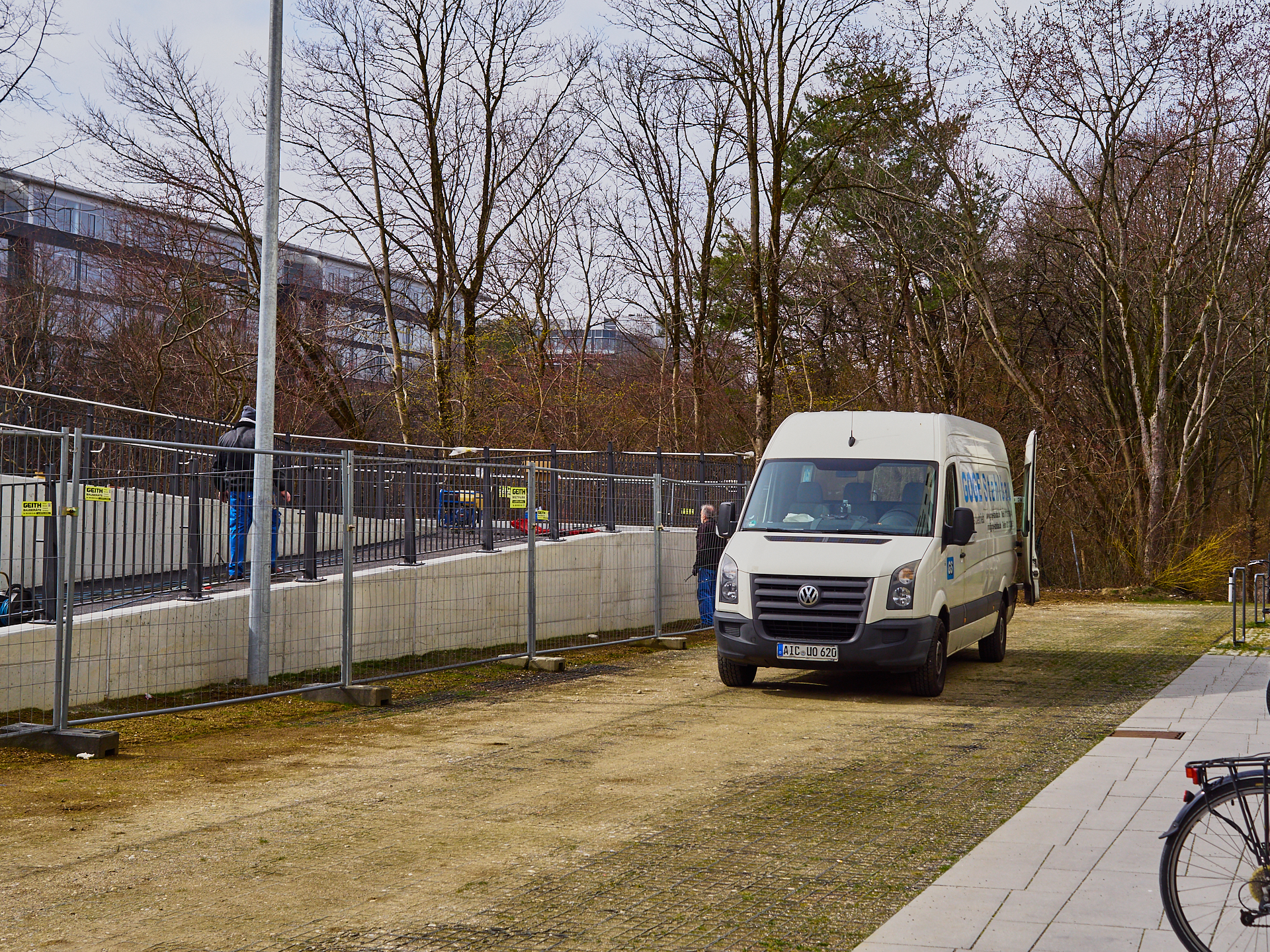 Geländer an der Treppe im Plattzentrum. Photographer: Gelbmann