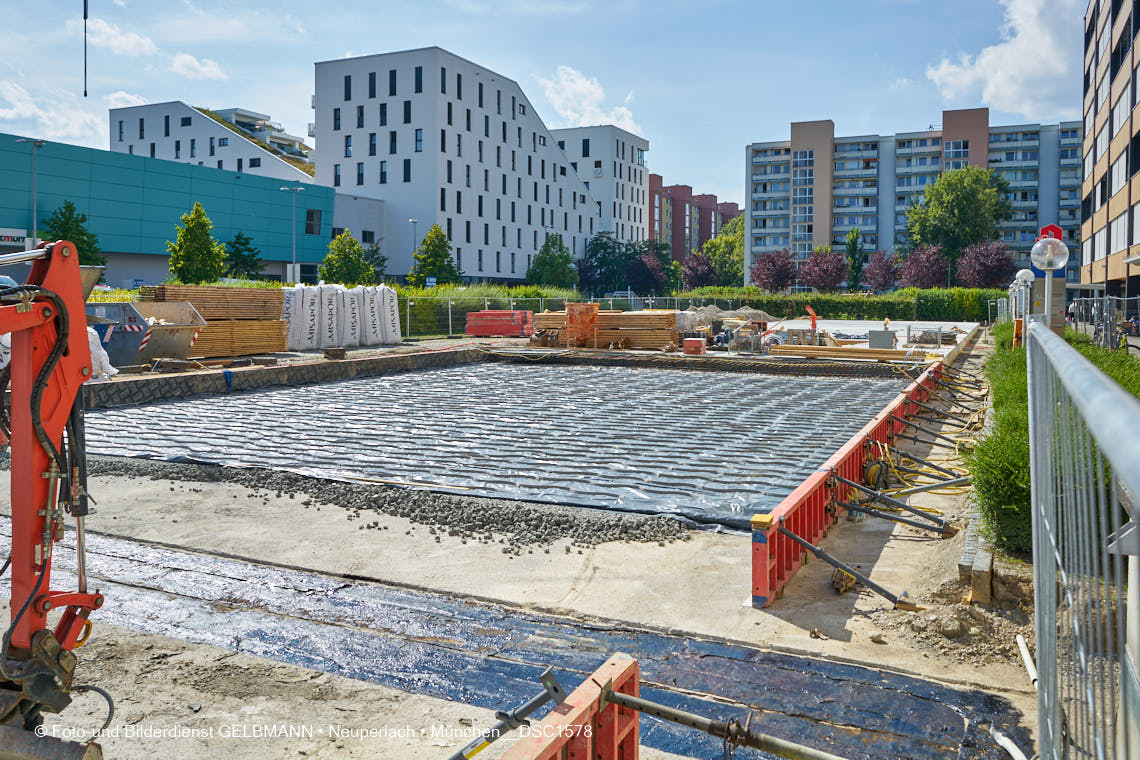 14.09.2021 - Baustelle Plettzentrum in Neuperlach