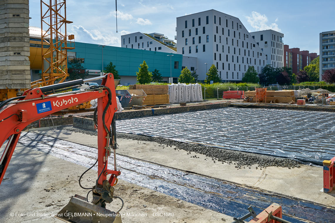 14.09.2021 - Baustelle Plettzentrum in Neuperlach