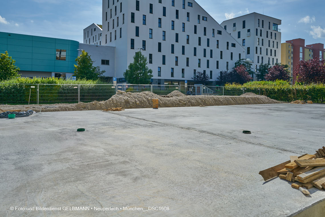 14.09.2021 - Baustelle Plettzentrum in Neuperlach