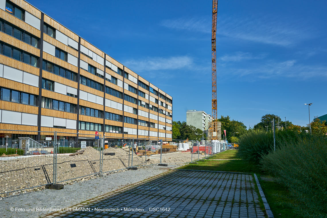 14.09.2021 - Baustelle Plettzentrum in Neuperlach