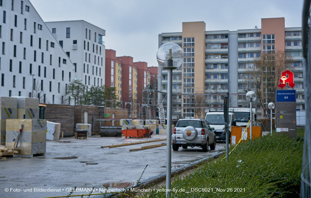 26.11.2021 - Baustelle Plettzentrum zur Montessori Schule in Neuperlach