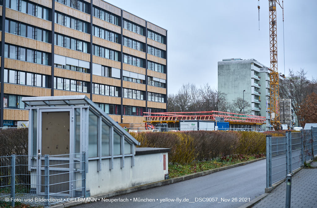 26.11.2021 - Baustelle Plettzentrum zur Montessori Schule in Neuperlach