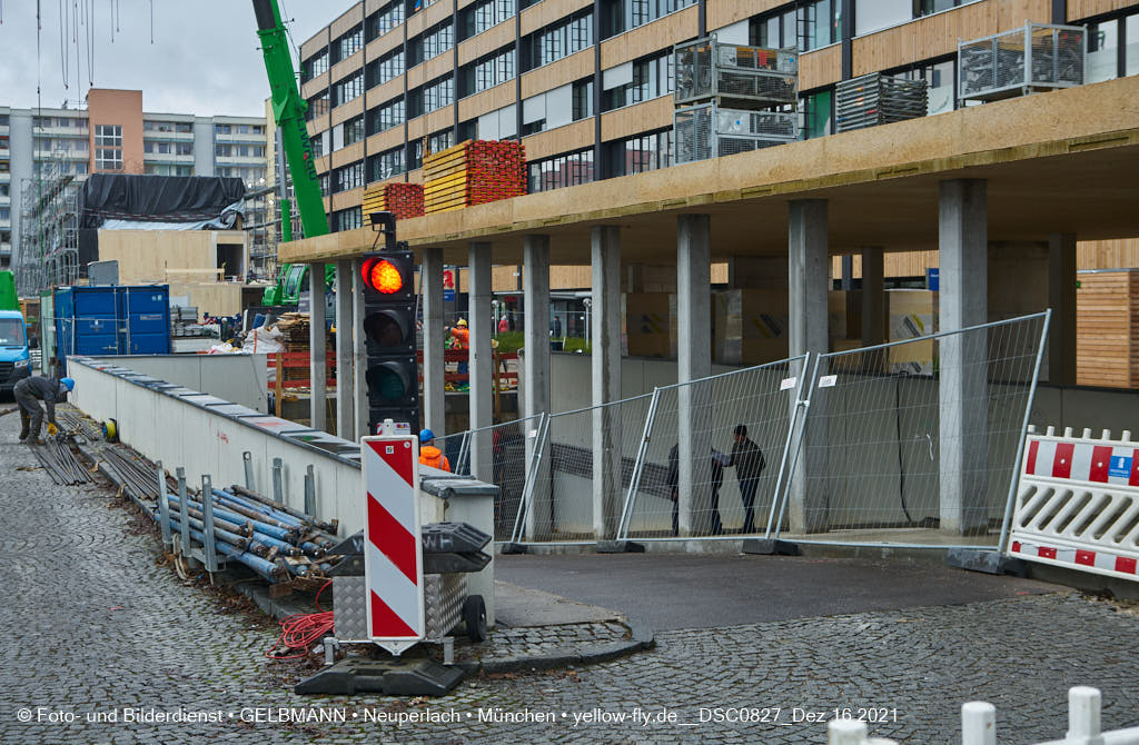 16.12.2021 -Holzmodulen für den Neubau der Internationale Montessorischule