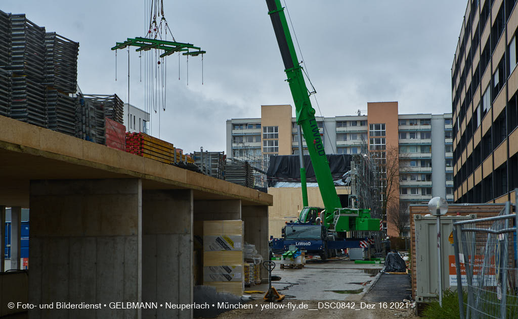 16.12.2021 -Holzmodulen für den Neubau der Internationale Montessorischule