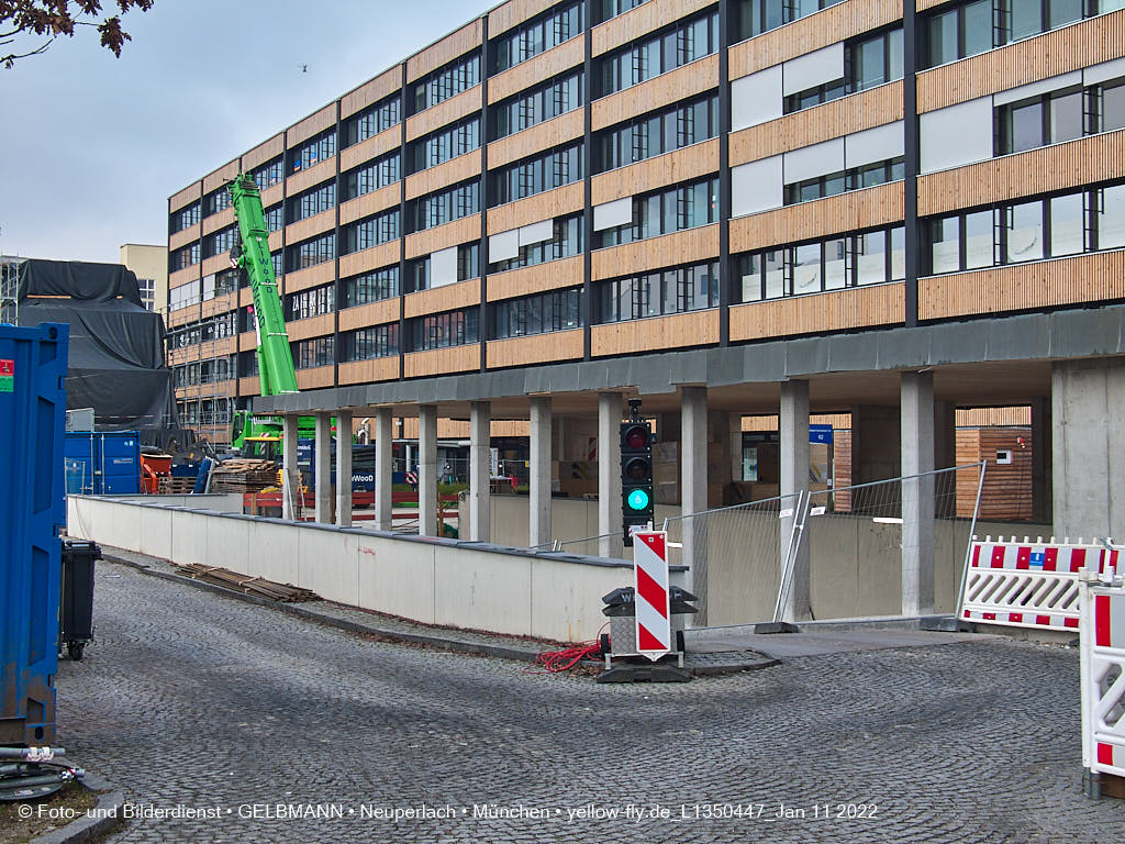 12.01.2022 - Baustelle zur Montessori Schule im Plettzentrum Neuperlach
