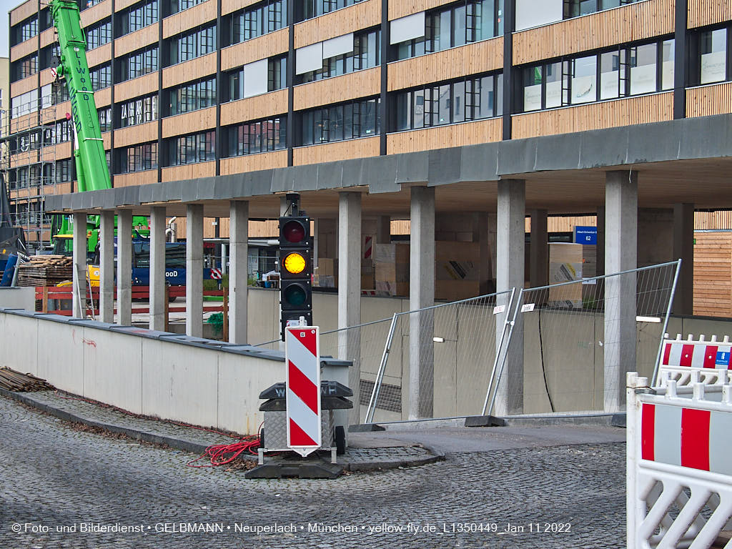 12.01.2022 - Baustelle zur Montessori Schule im Plettzentrum Neuperlach