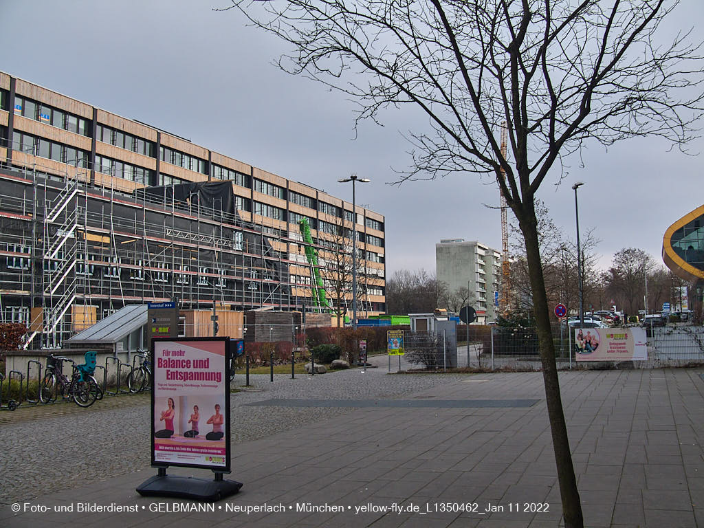 12.01.2022 - Baustelle zur Montessori Schule im Plettzentrum Neuperlach