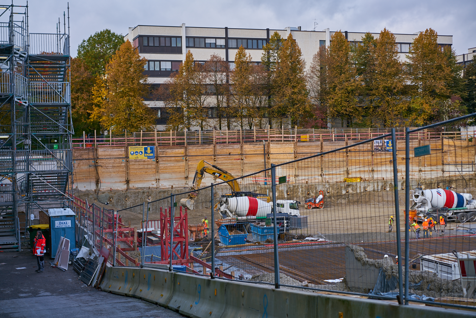 NEUPERLACH, PEP-BAUSTELLE - ABRISS UND NEUBAU