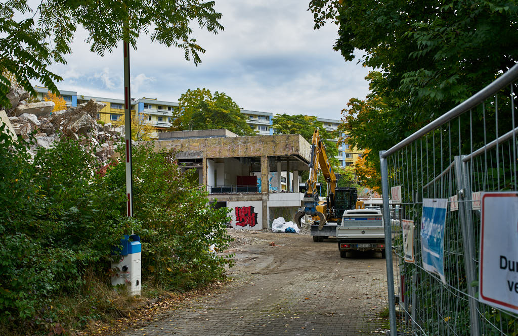 29.09.2021 - Abrissbegin des Quiddezentrums in Neuperlach