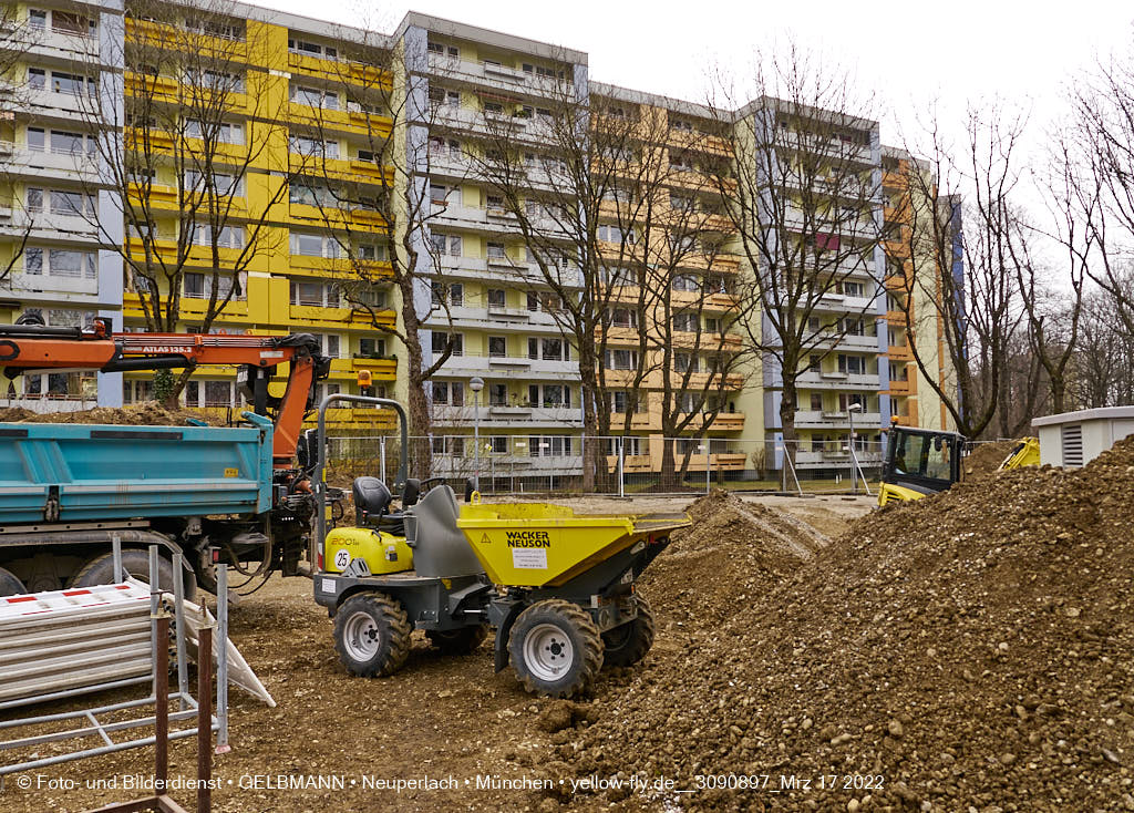 17.03.2022 - Abriss-Baustelle Quiddezentrum in Neuperlach